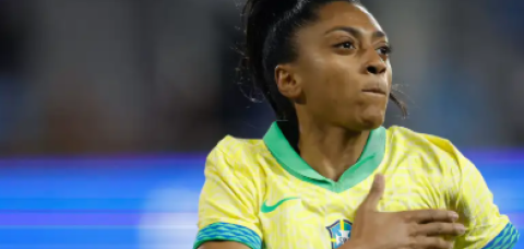 Barça anuncia Kerolin com valor recorde no futebol feminino brasileiro