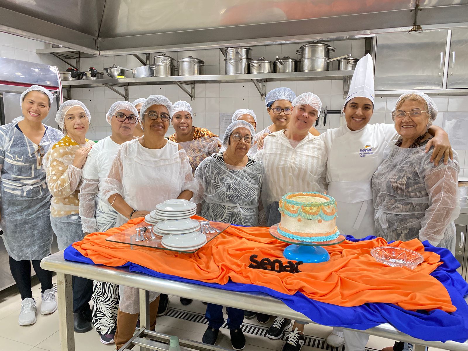 Aposentadas do ISSM participam de cursos do Senac sobre beleza e confeitaria