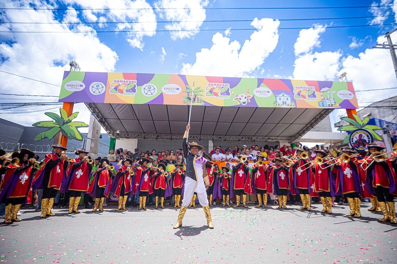 Camaçari celebra 268 anos com desfile unindo educação, cultura e valorização dos saberes dos territórios