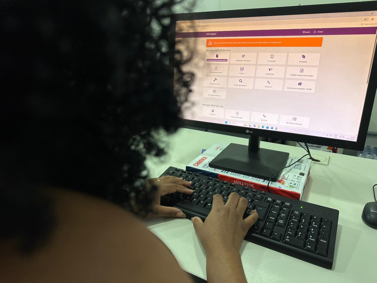 Sedur orienta população sobre autorização para poda e corte de árvores