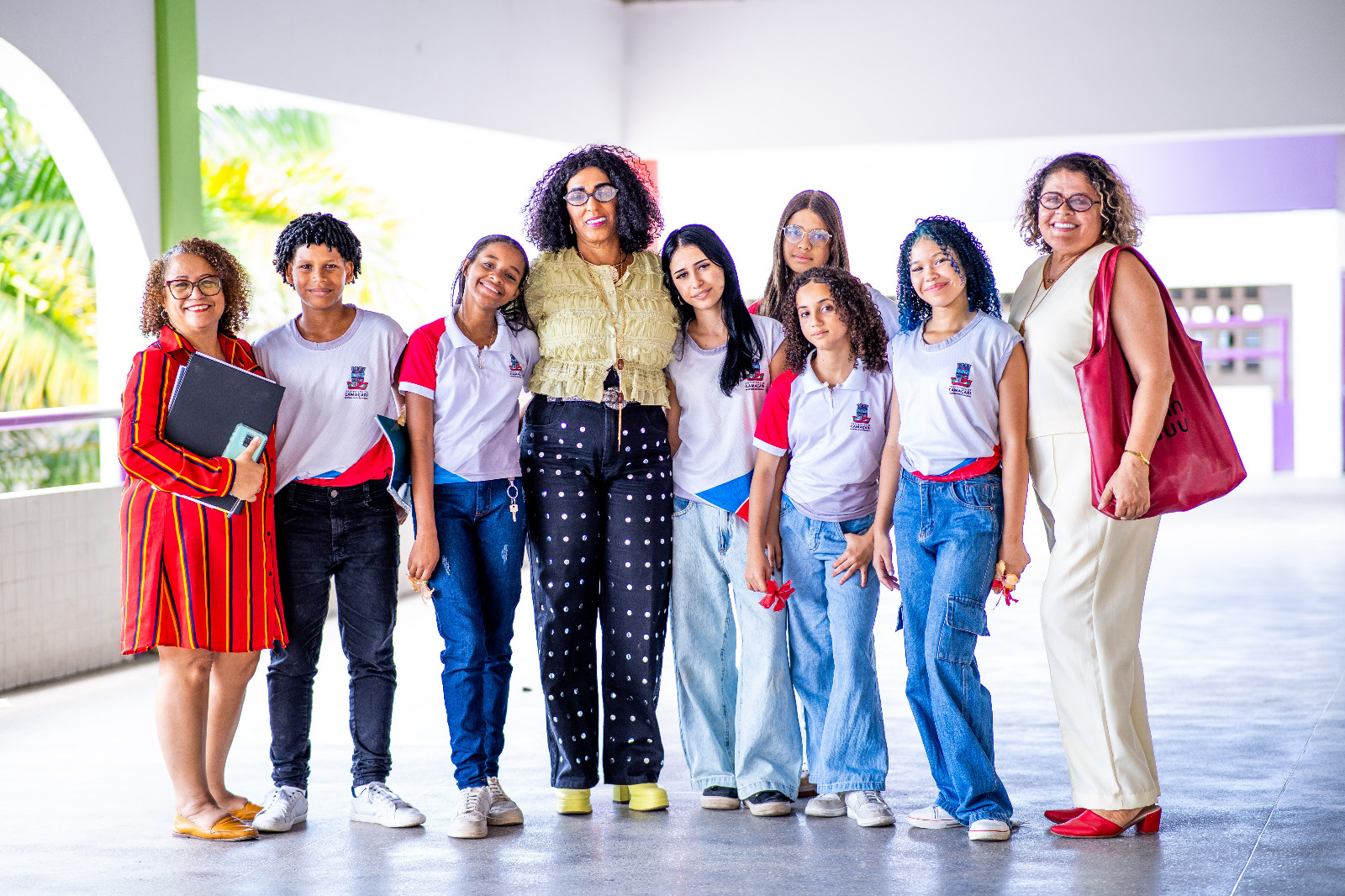 Dia dos Professores: projeto educacional transforma combate a bullying e cyberbullying em atitude prática na escola